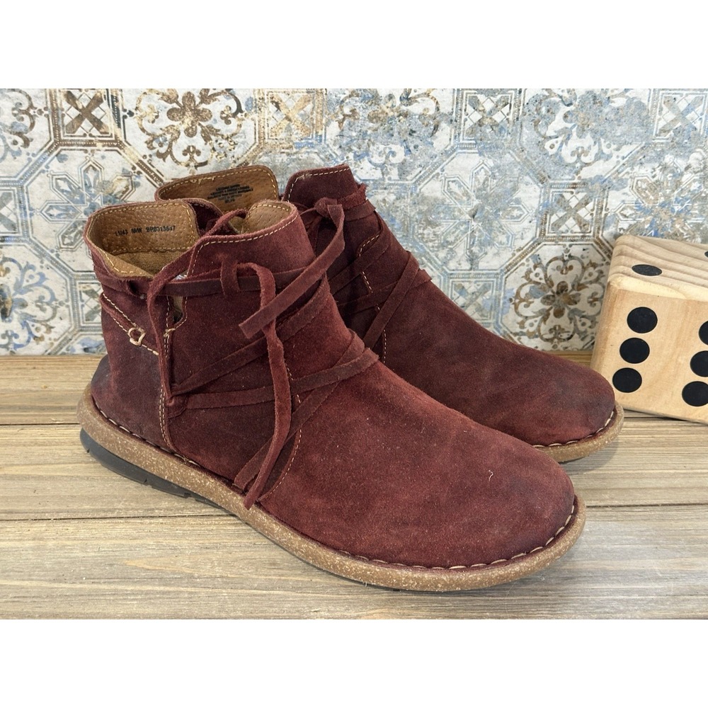 Born Red Tarkiln Suede Boots Size 11 Women's BOHO Hippie